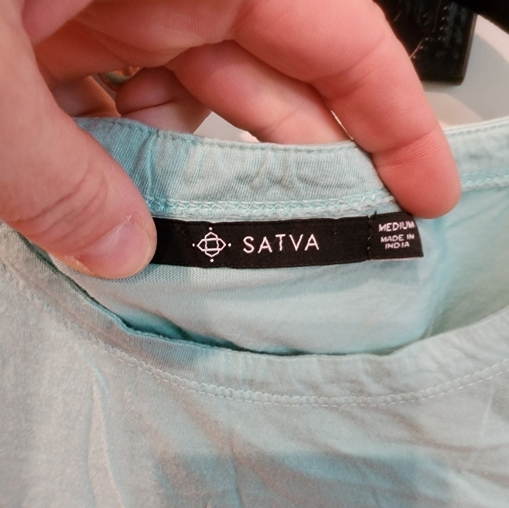 Satva Premium Organic Cotton Padma Tshirt - Picture 3 of 6